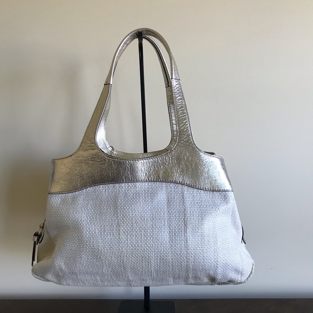 Handbag - Picture 3 of 7